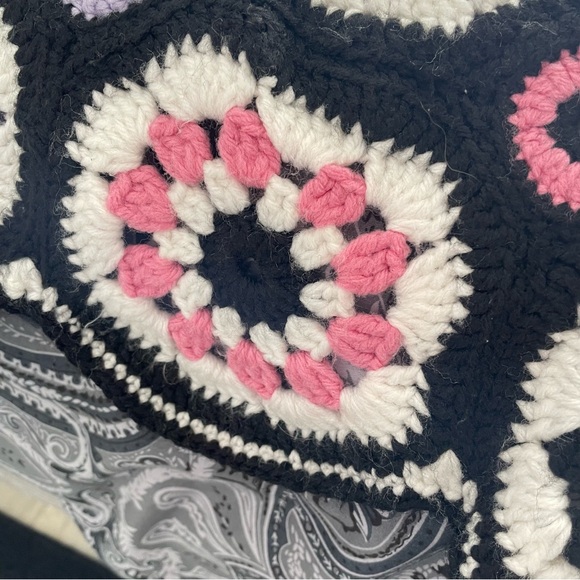 HP ⭐️ Handmade throw blanket | 39”W x 71” - Picture 8 of 15